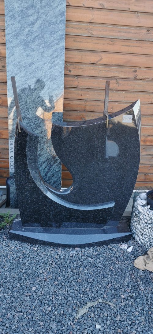Dviejų dalių paminklas Miki Maki granito